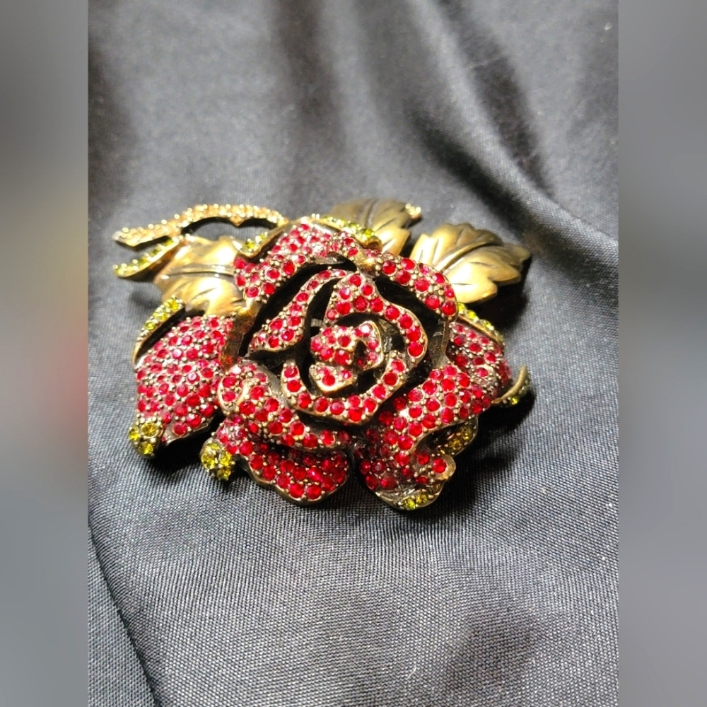 Heidi Daus - Crystal Rose Brooch - Picture 1 of 5